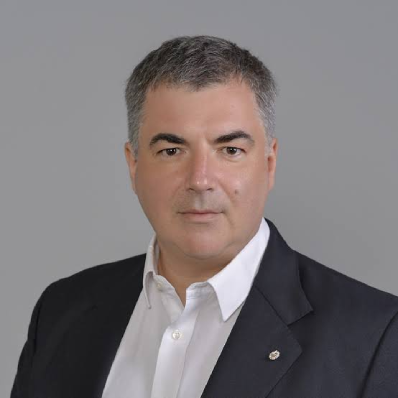 Graphene IC interconnects deposited in CMOS conditions